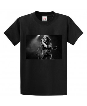 Bob Marley Singing in Concert Unisex Kids and Adults T-Shirt